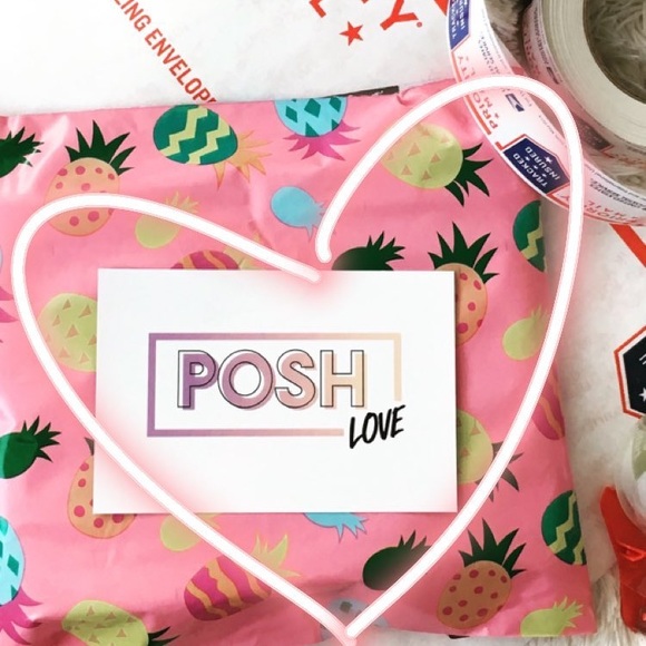 HEY YโALL ๐๐ผ meet your posher ๐ - Picture 5 of 16